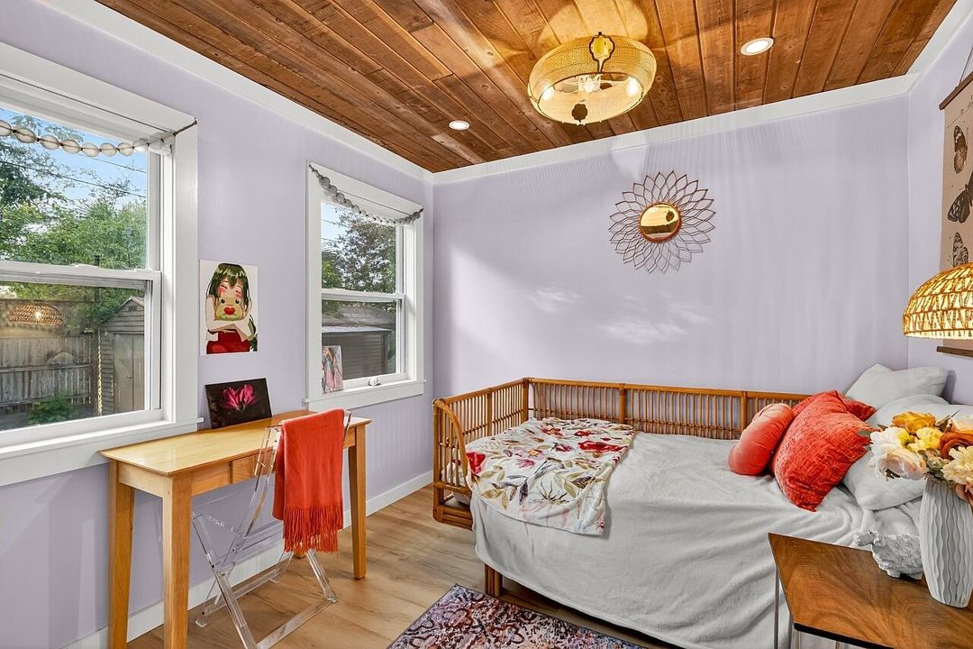 Activo con contrato: $489,000 (3 camas, 2 baños, 1604 Pies cuadrados)