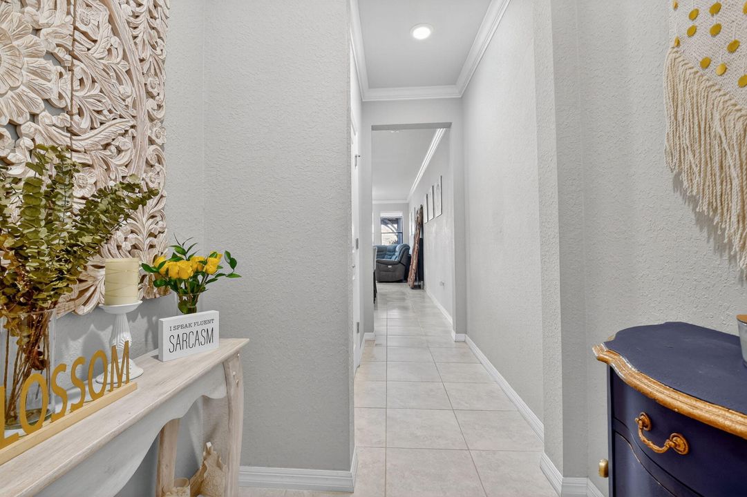 En Venta: $384,900 (3 camas, 2 baños, 1612 Pies cuadrados)