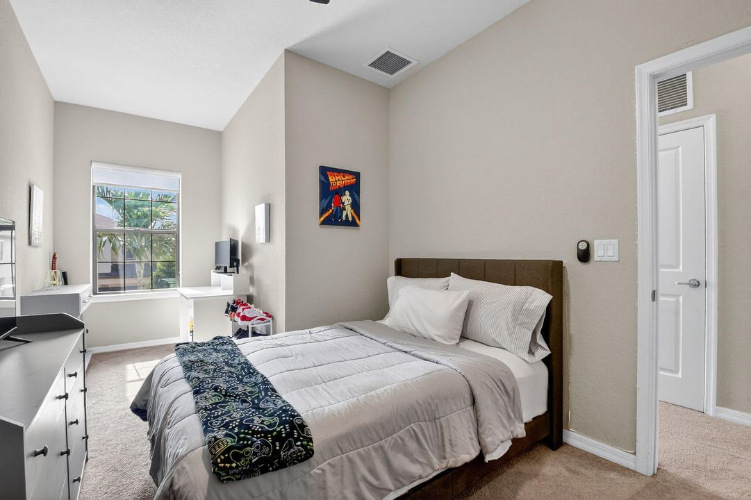 En Venta: $384,900 (3 camas, 2 baños, 1612 Pies cuadrados)