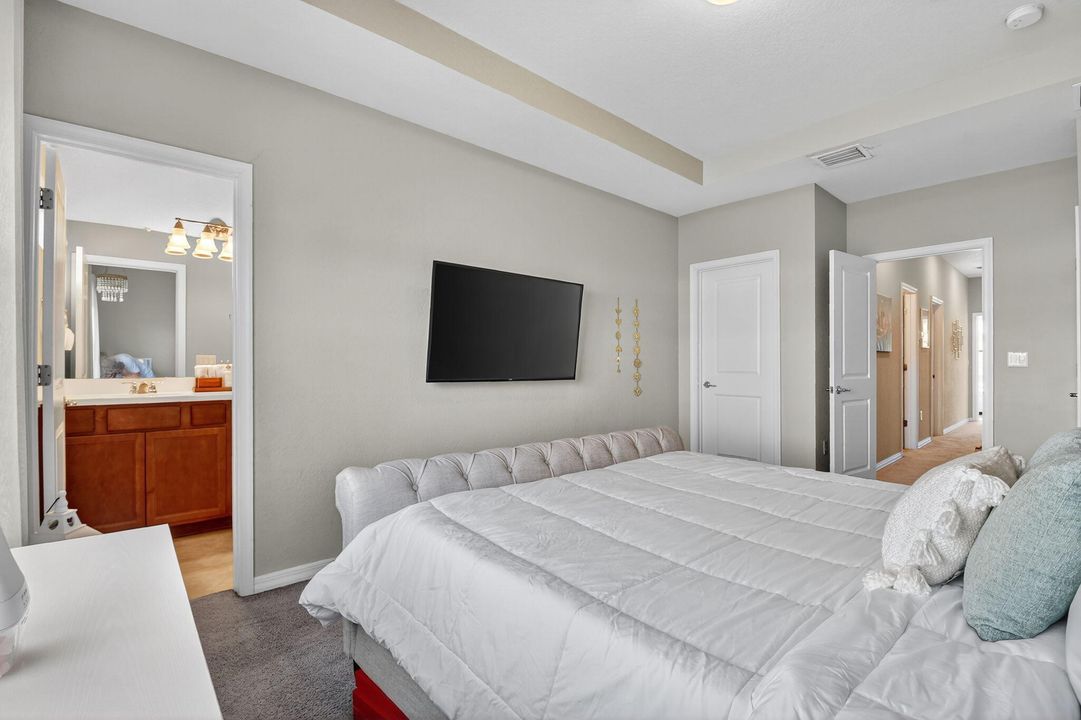 En Venta: $384,900 (3 camas, 2 baños, 1612 Pies cuadrados)