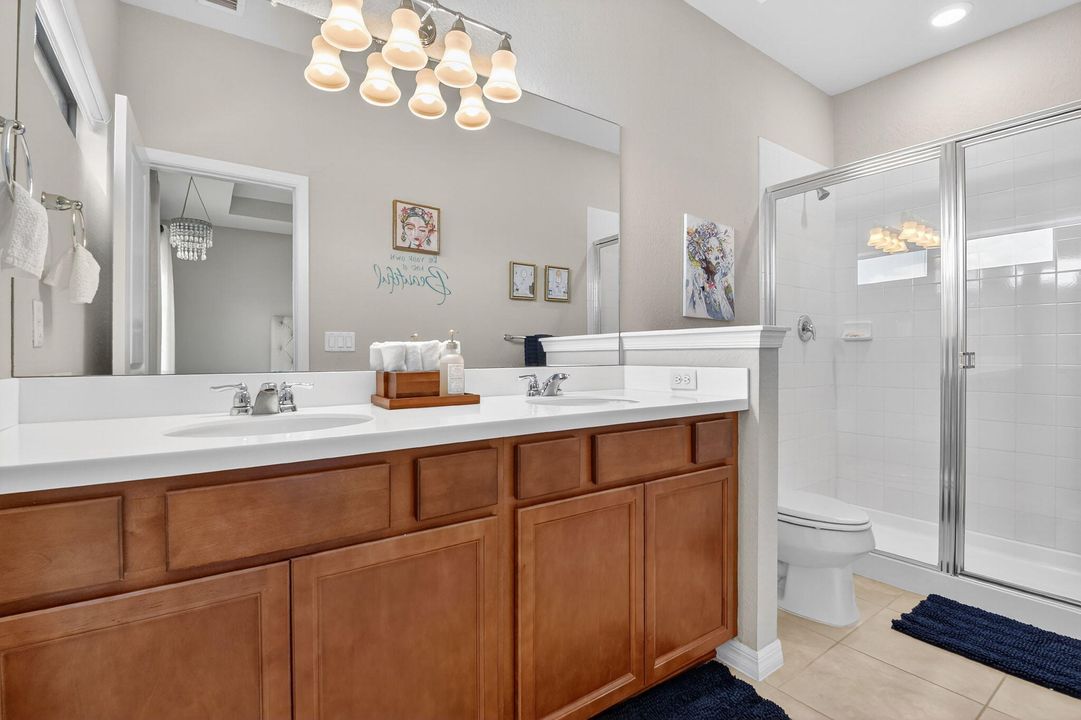 En Venta: $384,900 (3 camas, 2 baños, 1612 Pies cuadrados)