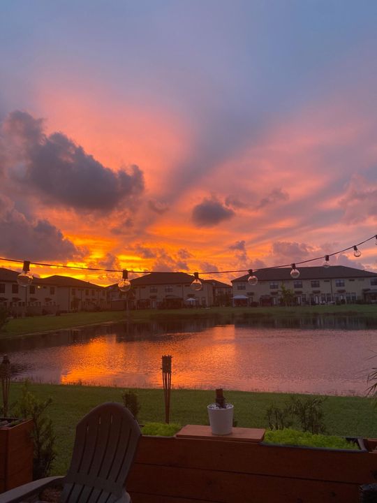 En Venta: $384,900 (3 camas, 2 baños, 1612 Pies cuadrados)