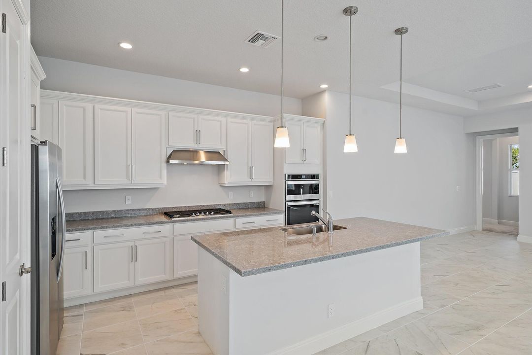 For Rent: $5,000 (5 beds, 3 baths, 3165 Square Feet)