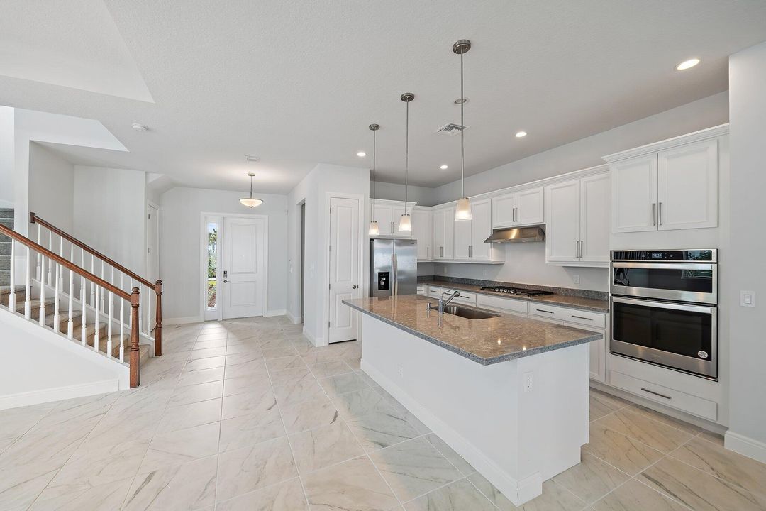 For Rent: $5,000 (5 beds, 3 baths, 3165 Square Feet)