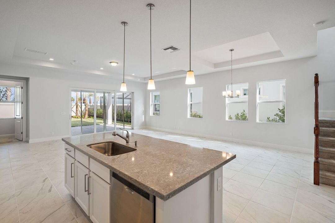 For Rent: $5,000 (5 beds, 3 baths, 3165 Square Feet)