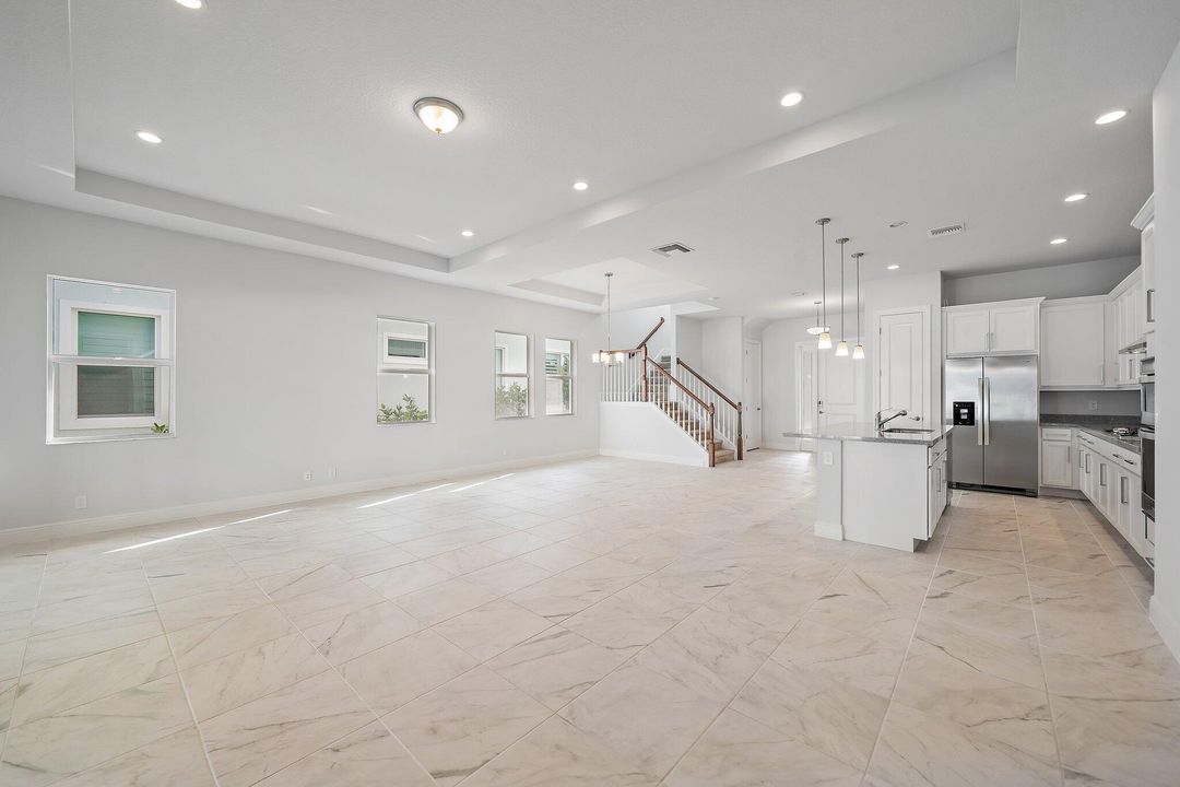 For Rent: $5,000 (5 beds, 3 baths, 3165 Square Feet)