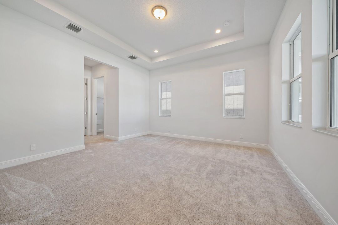 For Rent: $5,000 (5 beds, 3 baths, 3165 Square Feet)