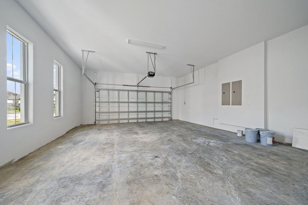 For Rent: $5,000 (5 beds, 3 baths, 3165 Square Feet)