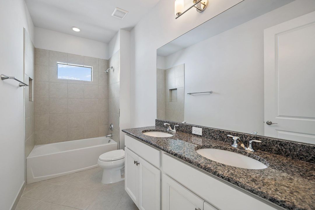 For Rent: $5,000 (5 beds, 3 baths, 3165 Square Feet)