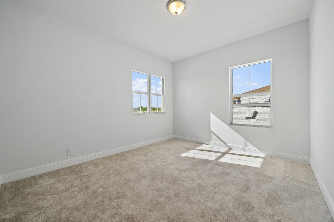 For Rent: $5,000 (5 beds, 3 baths, 3165 Square Feet)