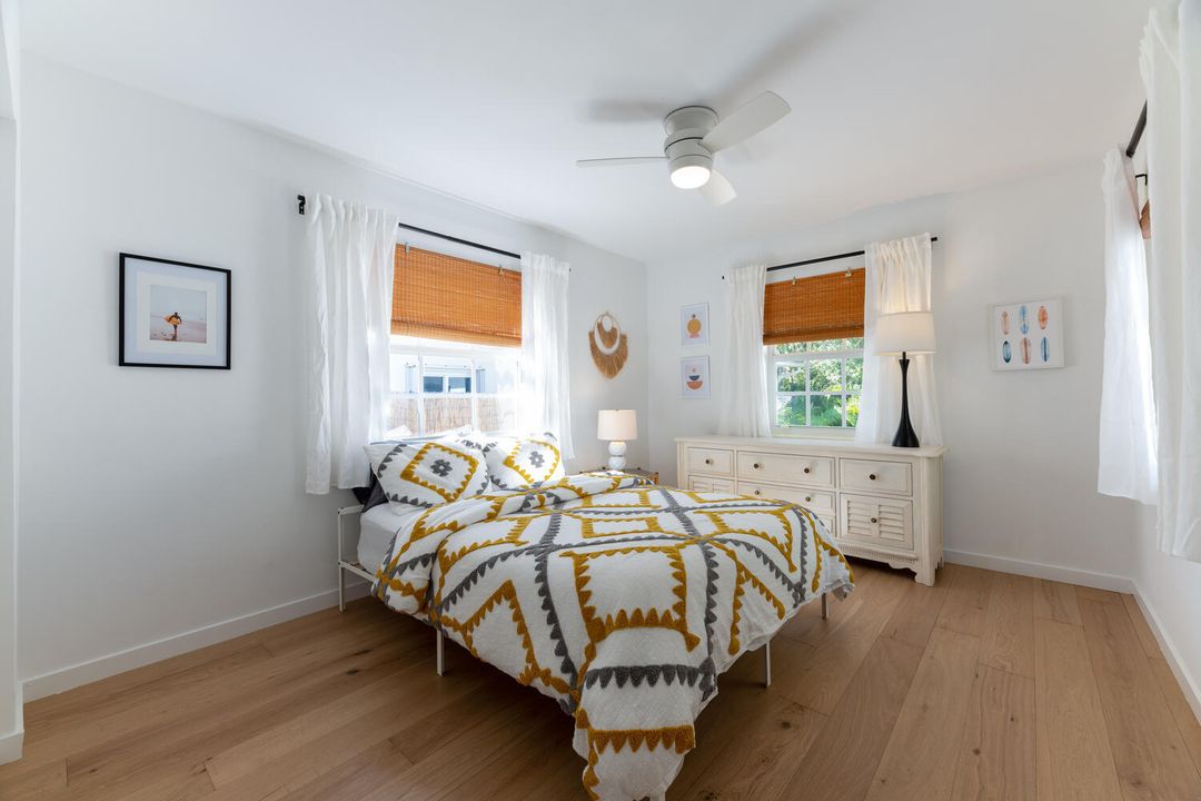 Activo con contrato: $895,000 (4 camas, 3 baños, 1906 Pies cuadrados)