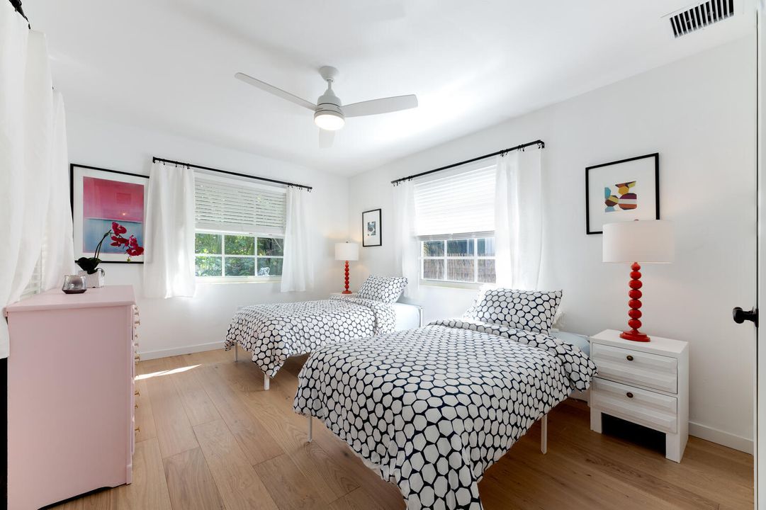 Activo con contrato: $895,000 (4 camas, 3 baños, 1906 Pies cuadrados)