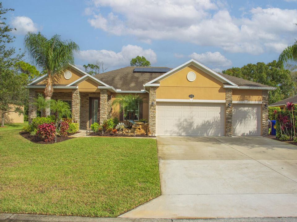 Activo con contrato: $650,000 (4 camas, 3 baños, 2767 Pies cuadrados)