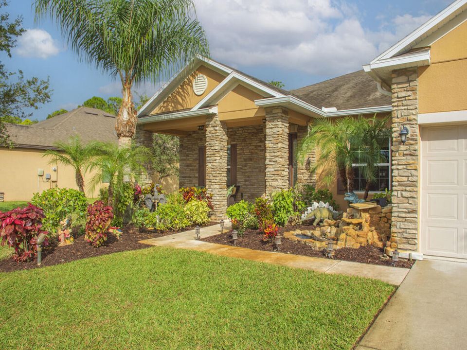 Activo con contrato: $650,000 (4 camas, 3 baños, 2767 Pies cuadrados)