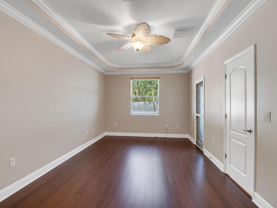 Activo con contrato: $650,000 (4 camas, 3 baños, 2767 Pies cuadrados)