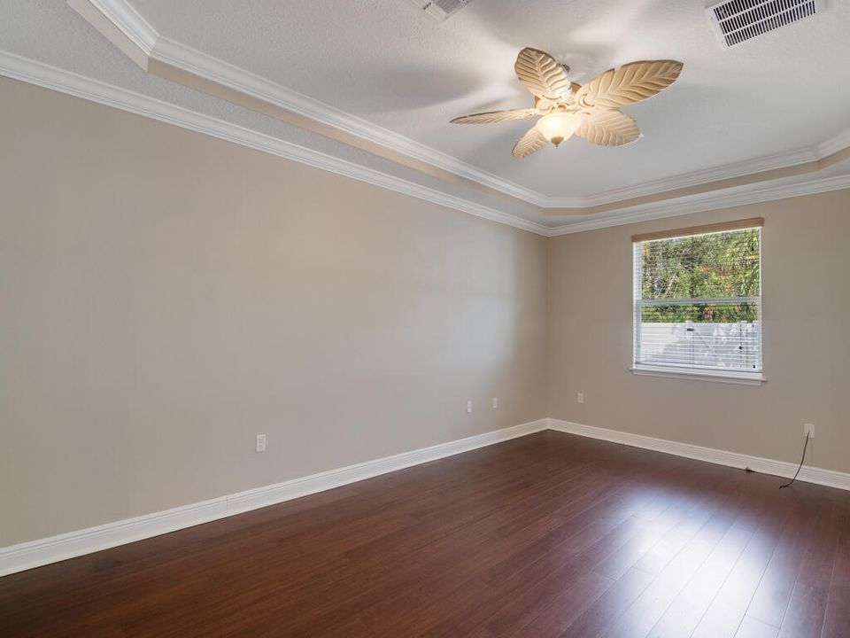 Activo con contrato: $650,000 (4 camas, 3 baños, 2767 Pies cuadrados)