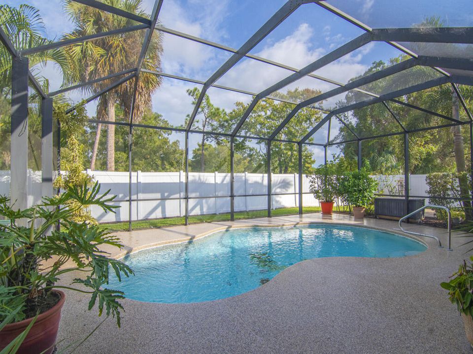 Activo con contrato: $650,000 (4 camas, 3 baños, 2767 Pies cuadrados)