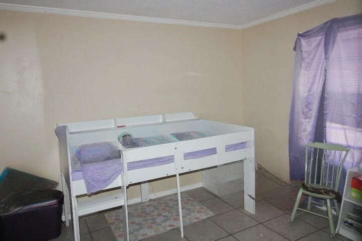 En Venta: $299,000 (3 camas, 2 baños, 1321 Pies cuadrados)