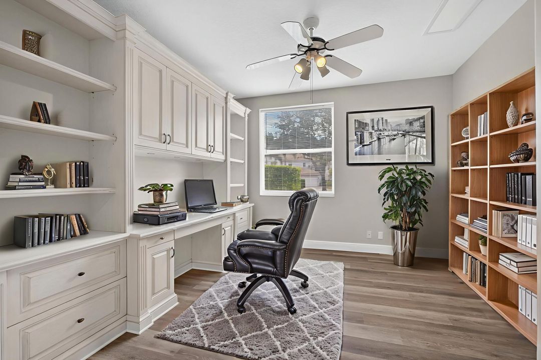 合同活跃: $359,900 (3 贝兹, 2 浴室, 1400 平方英尺)