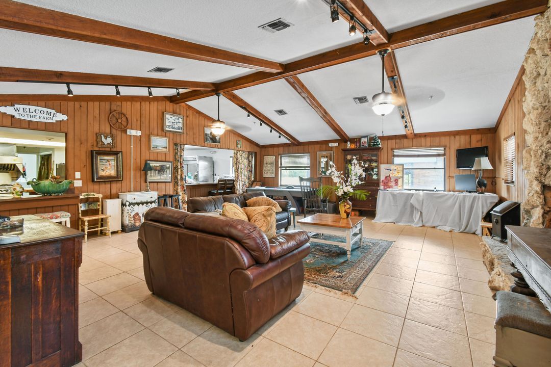 На продажу: $2,895,000 (23 спален, 20 ванн, 13293 Квадратных фут)