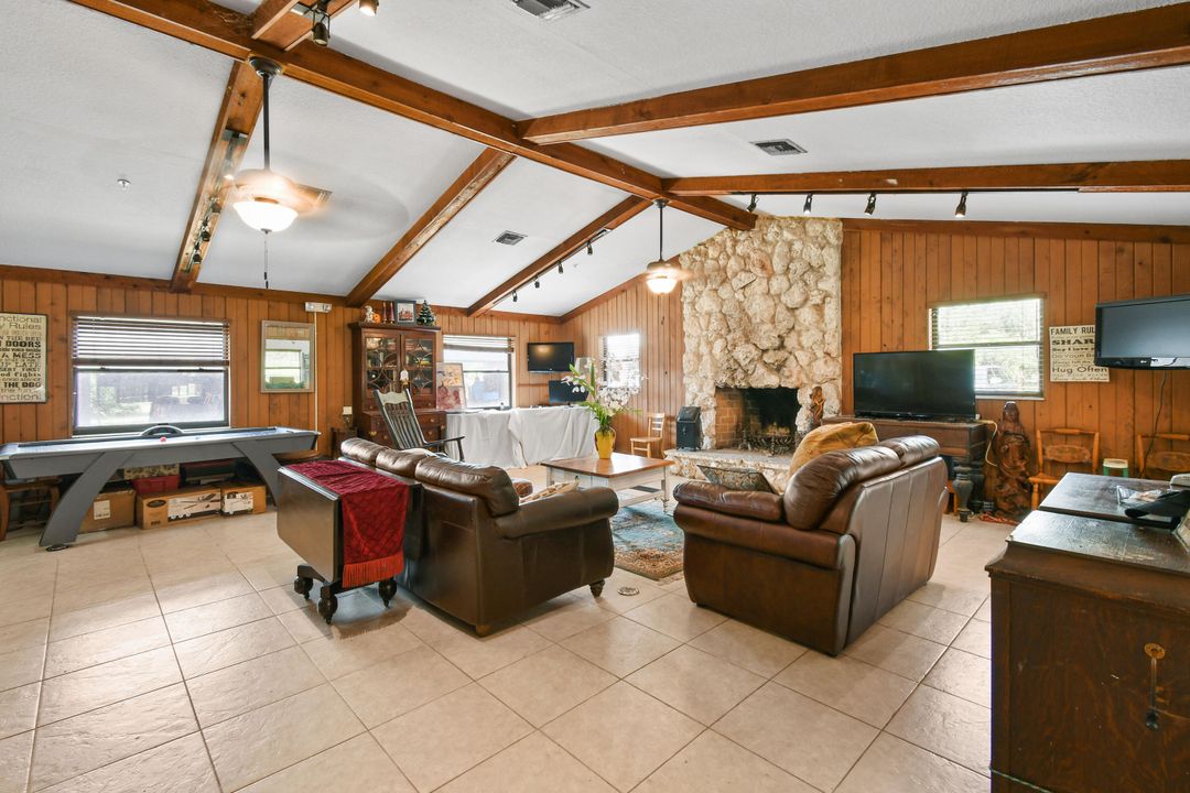 На продажу: $2,895,000 (23 спален, 20 ванн, 13293 Квадратных фут)