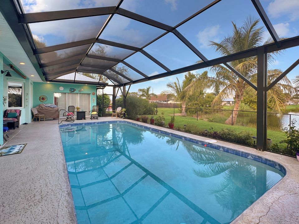 For Sale: $569,000 (3 beds, 2 baths, 2768 Square Feet)