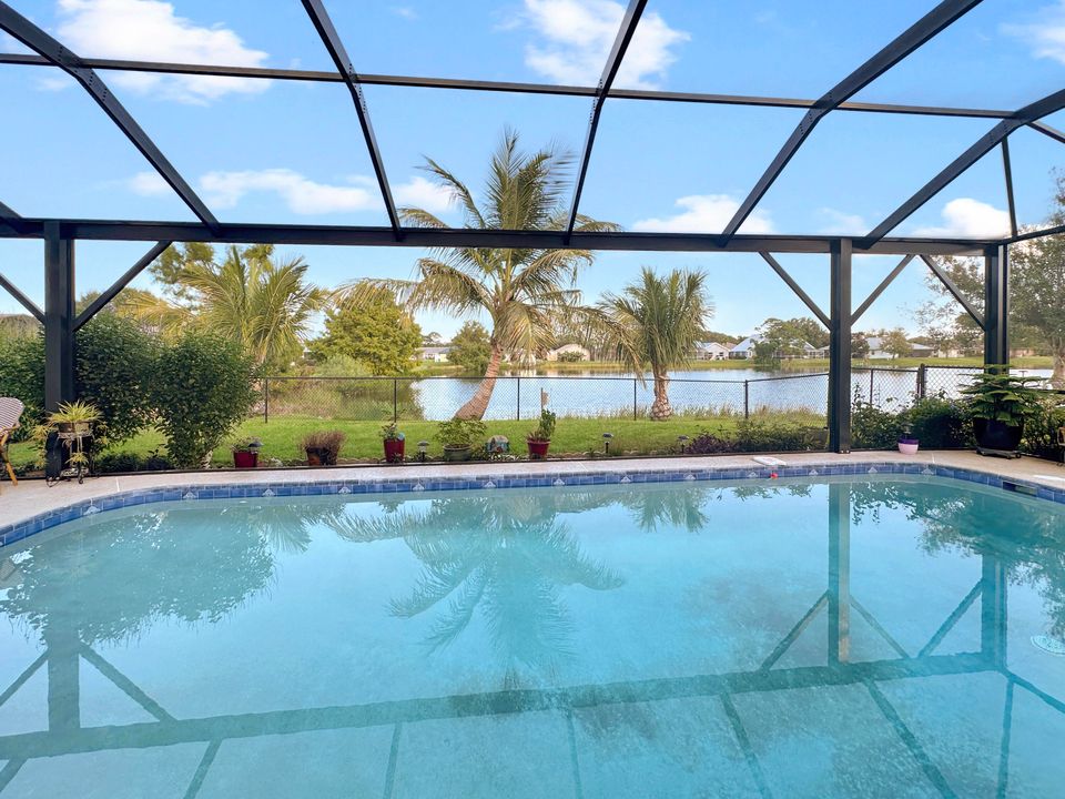 For Sale: $569,000 (3 beds, 2 baths, 2768 Square Feet)