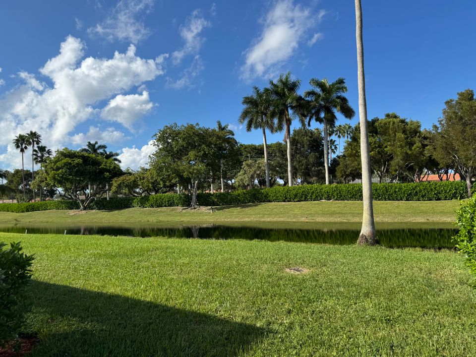 待售: $685,000 (4 贝兹, 2 浴室, 1861 平方英尺)