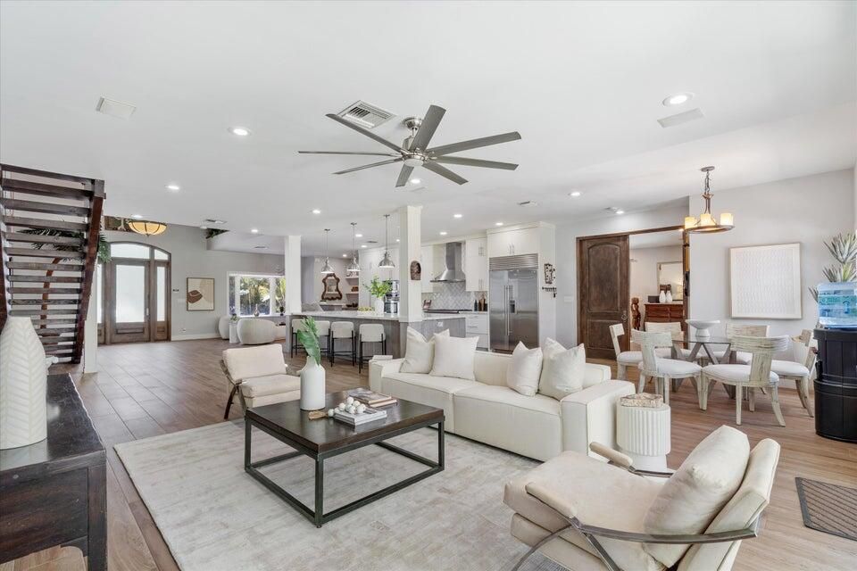 На продажу: $4,995,000 (4 спален, 3 ванн, 4081 Квадратных фут)