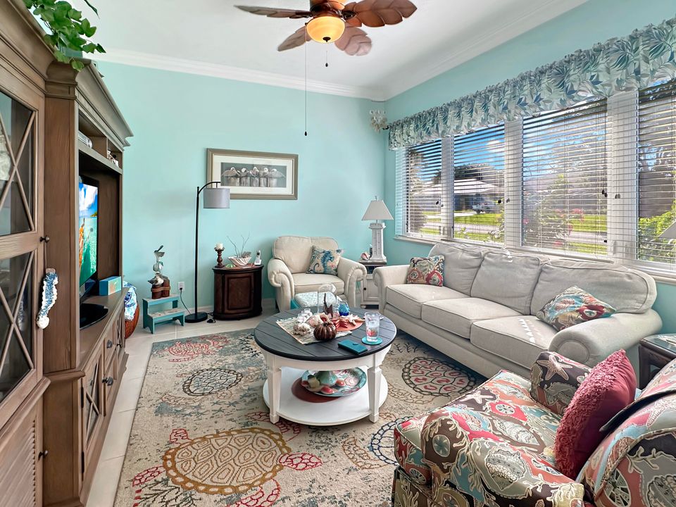 For Sale: $569,000 (3 beds, 2 baths, 2768 Square Feet)