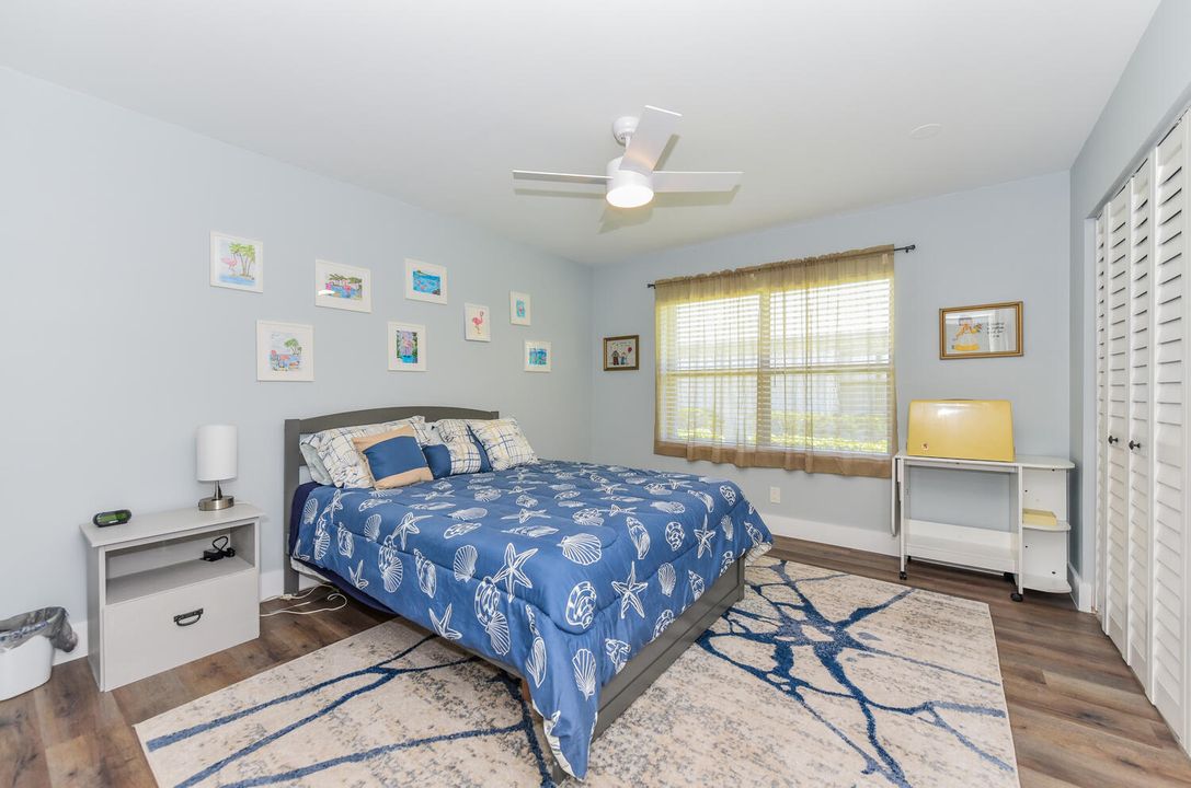 For Sale: $242,000 (2 beds, 2 baths, 1411 Square Feet)