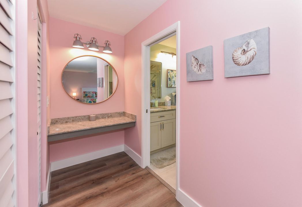 For Sale: $242,000 (2 beds, 2 baths, 1411 Square Feet)