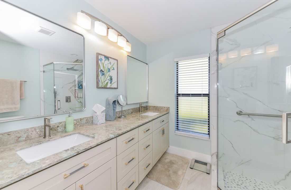 For Sale: $242,000 (2 beds, 2 baths, 1411 Square Feet)