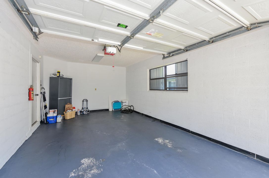 For Sale: $242,000 (2 beds, 2 baths, 1411 Square Feet)