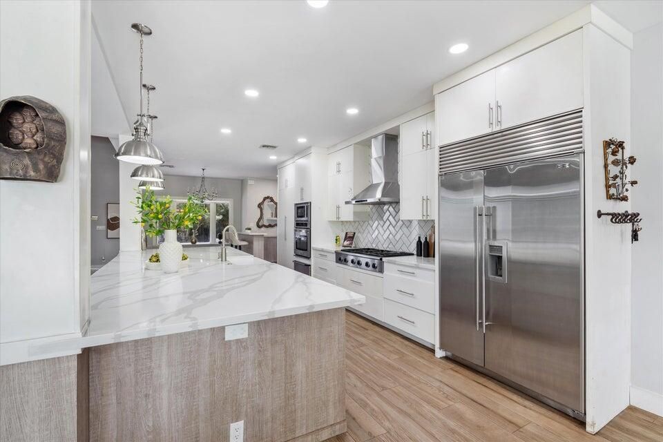 На продажу: $4,995,000 (4 спален, 3 ванн, 4081 Квадратных фут)