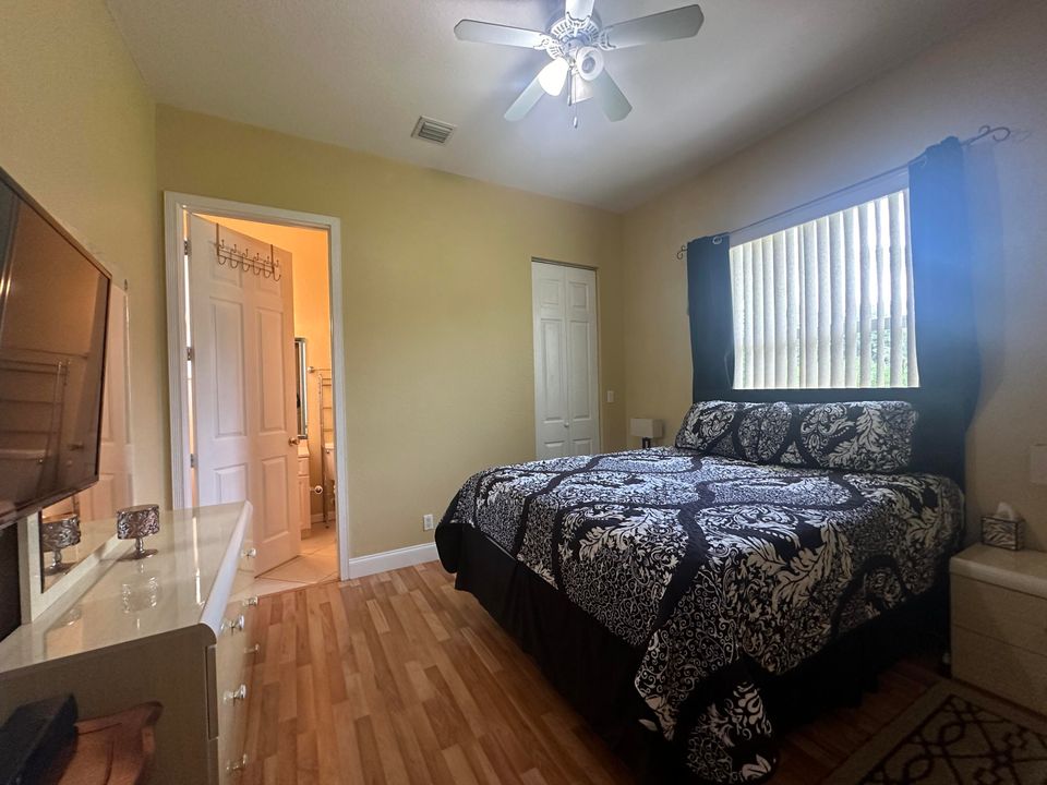 For Sale: $759,000 (4 beds, 3 baths, 2726 Square Feet)