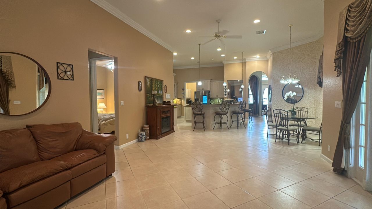 For Sale: $759,000 (4 beds, 3 baths, 2726 Square Feet)