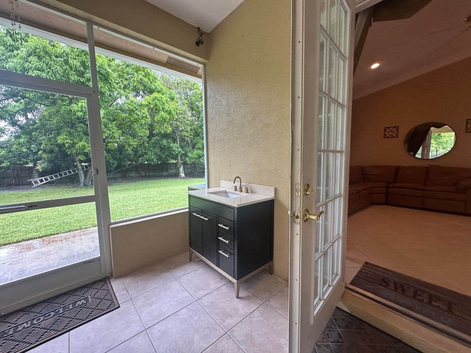 For Sale: $759,000 (4 beds, 3 baths, 2726 Square Feet)