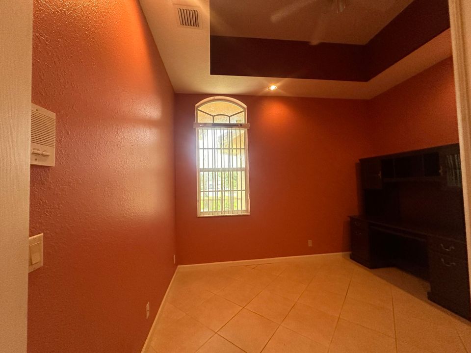 For Sale: $759,000 (4 beds, 3 baths, 2726 Square Feet)