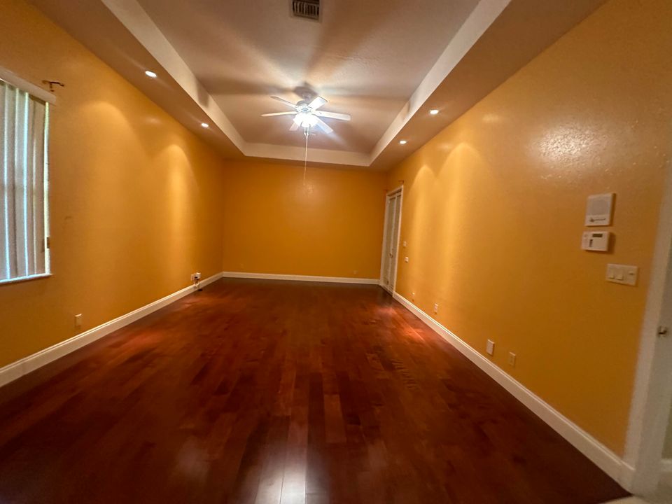 For Sale: $759,000 (4 beds, 3 baths, 2726 Square Feet)