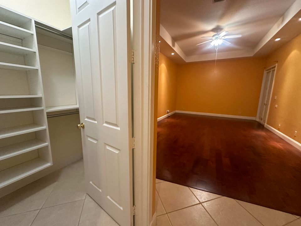 For Sale: $759,000 (4 beds, 3 baths, 2726 Square Feet)