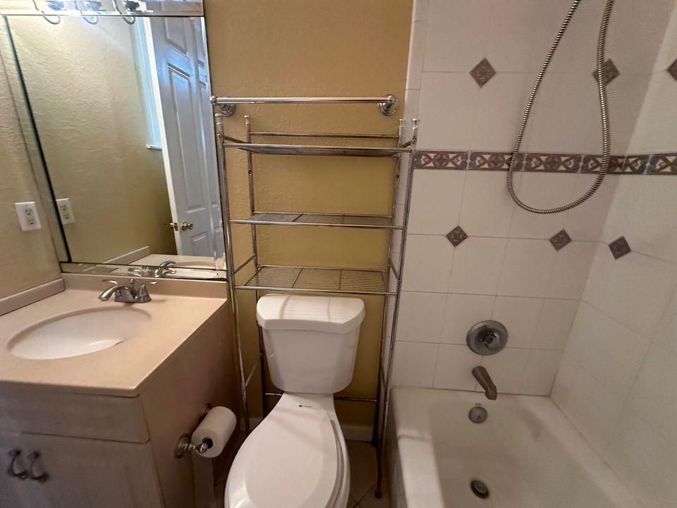 For Sale: $759,000 (4 beds, 3 baths, 2726 Square Feet)