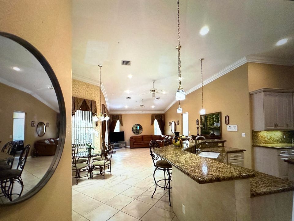 For Sale: $759,000 (4 beds, 3 baths, 2726 Square Feet)