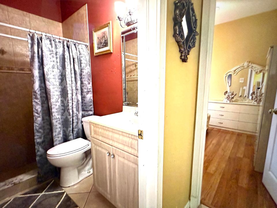 For Sale: $759,000 (4 beds, 3 baths, 2726 Square Feet)