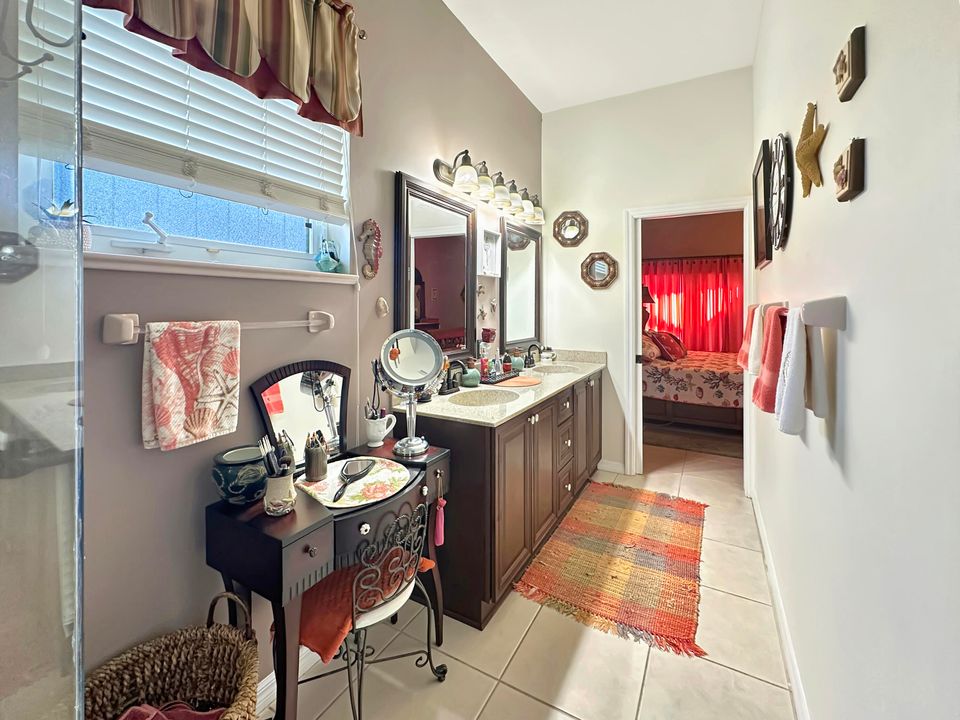 For Sale: $569,000 (3 beds, 2 baths, 2768 Square Feet)