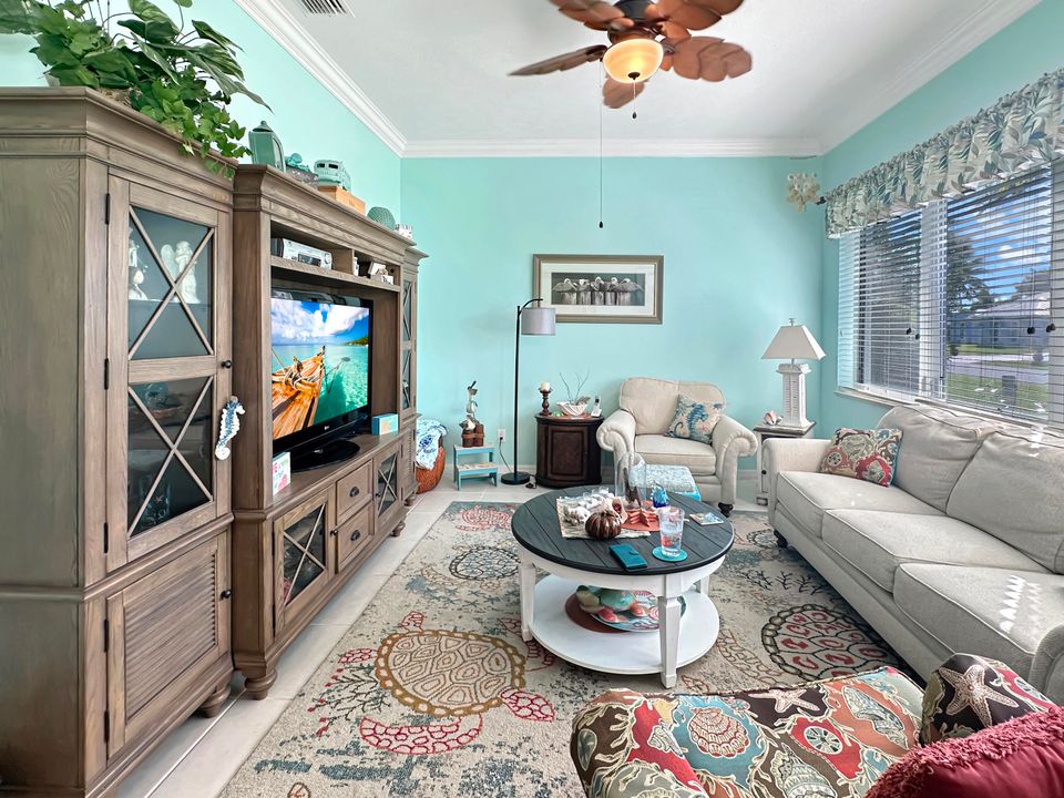 For Sale: $569,000 (3 beds, 2 baths, 2768 Square Feet)