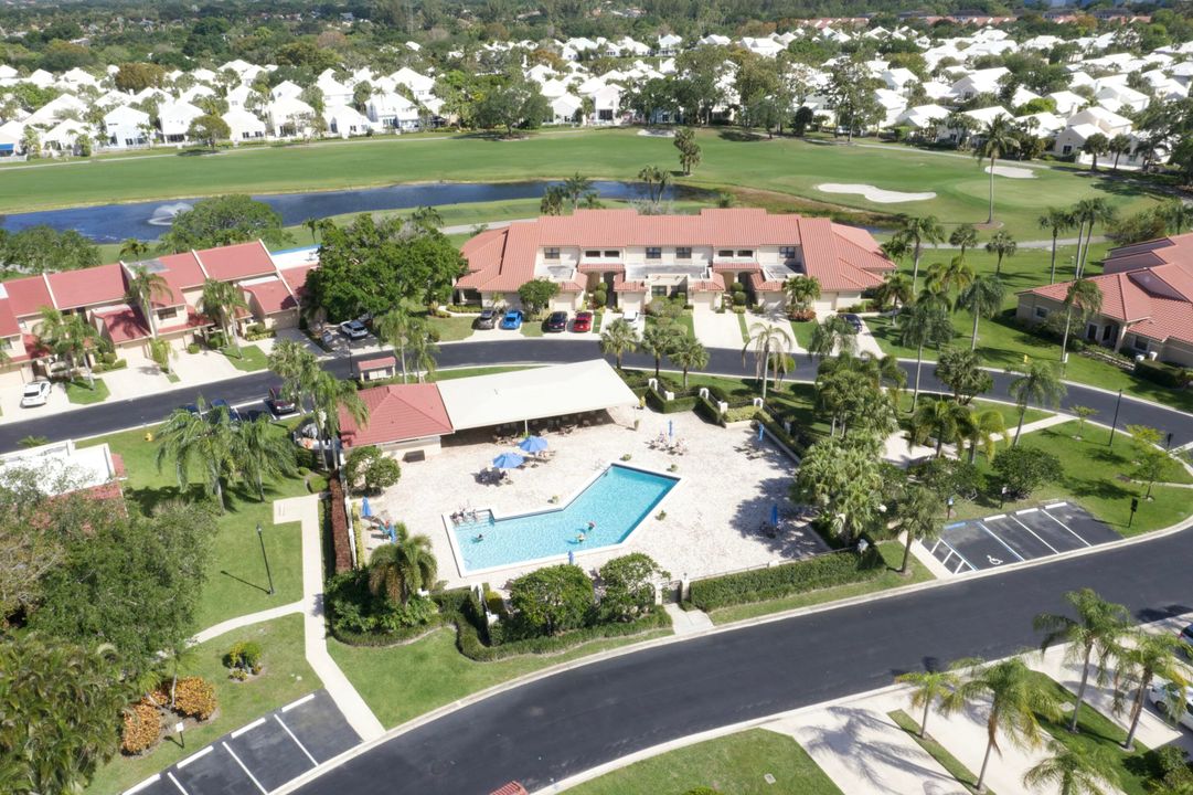 For Sale: $620,000 (2 beds, 2 baths, 1562 Square Feet)