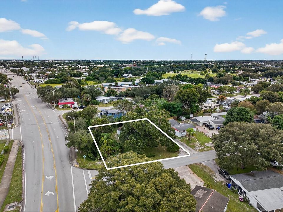 Activo con contrato: $160,000 (2 camas, 1 baños, 714 Pies cuadrados)