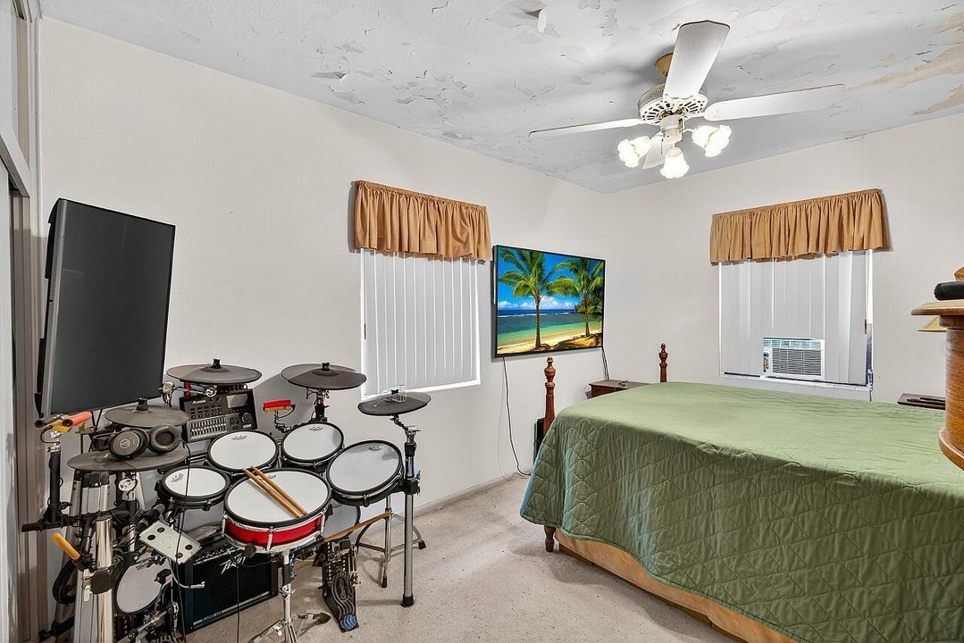 Activo con contrato: $160,000 (2 camas, 1 baños, 714 Pies cuadrados)