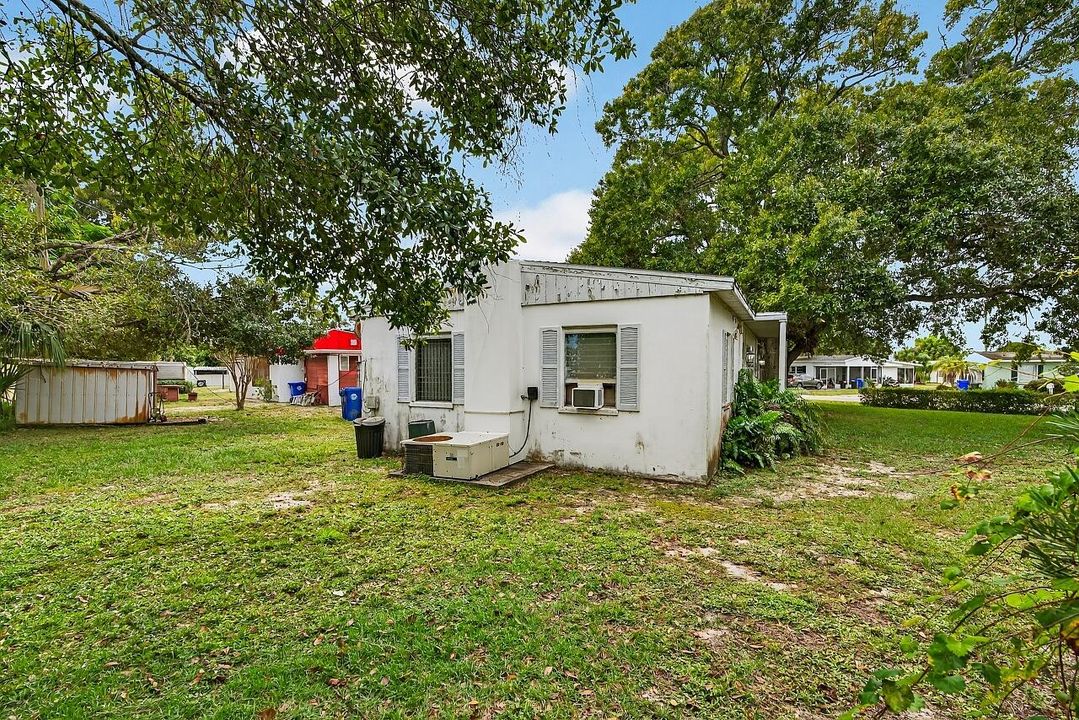 Activo con contrato: $160,000 (2 camas, 1 baños, 714 Pies cuadrados)